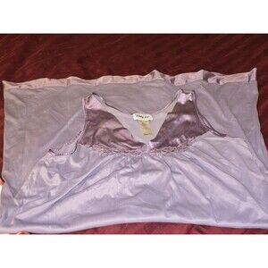 Vintage Vanity Fair Sissy Soft Nylon Embroidered Appliqué Purple Nightgown Small